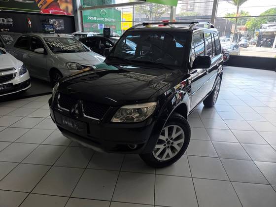 MITSUBISHI PAJERO TR4 2.0 4X4 16V 140CV FLEX 4P AUTOMÁTICO MITSUBISHI PAJERO TR4 2.0 4X4 16V 140CV FLEX 4P AUTOMÁTICO